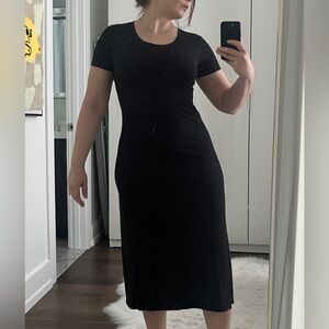 Uniqlo Black Short-Sleeve Midi Dress